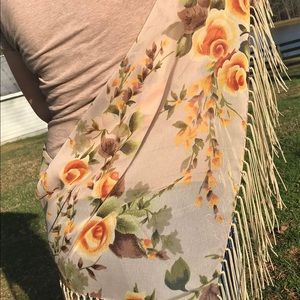 Beautiful summer scarf/shawl